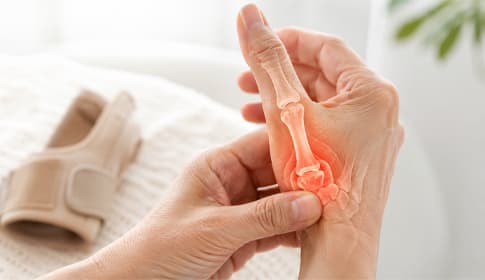 Behandeling van artrose van het duimbasisgewricht thuis